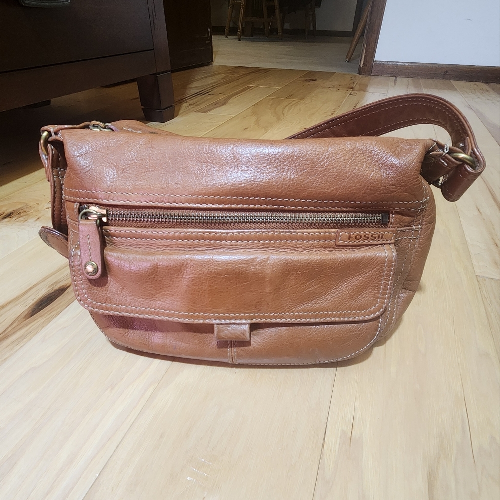 Fossil handbag